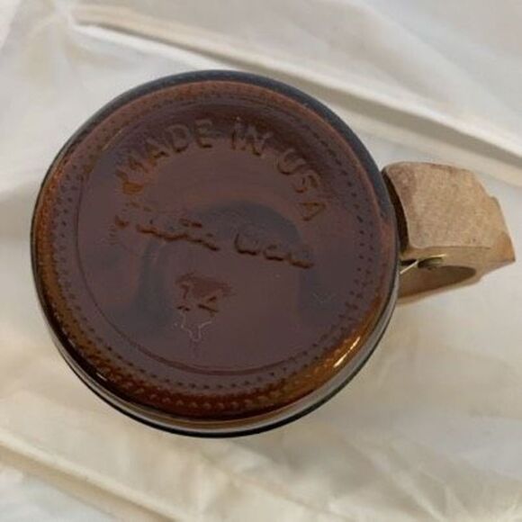 Virginia Beach Norwegian Lady Fun In The Sun Souvenir Brown Wood Handled Mug - Picture 5 of 5